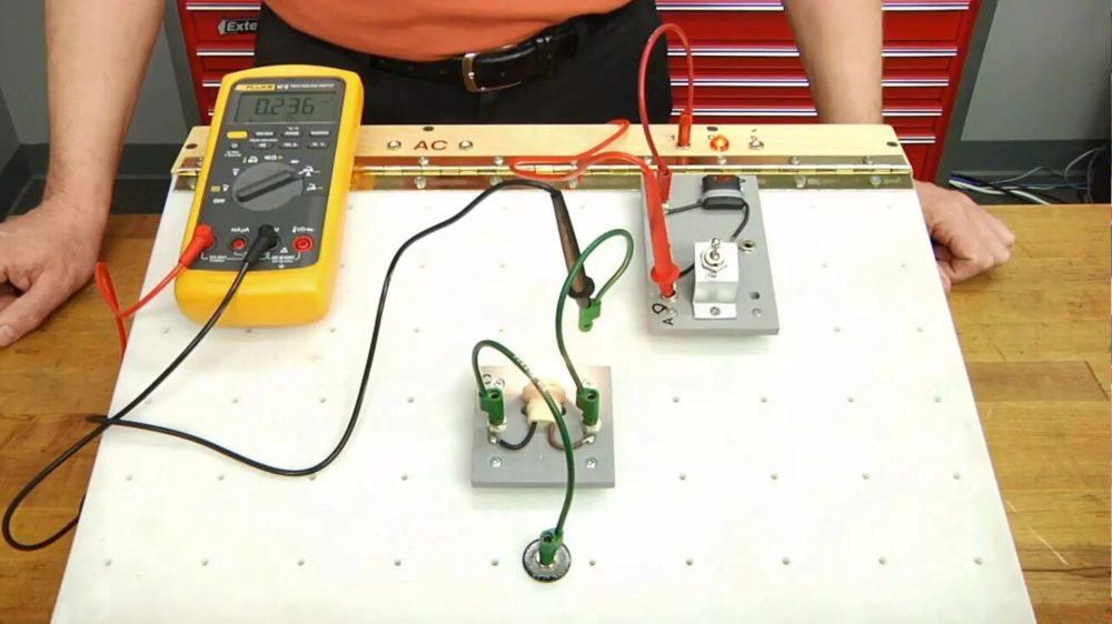 CAN A MULTIMETER DAMAGE A CIRCUIT